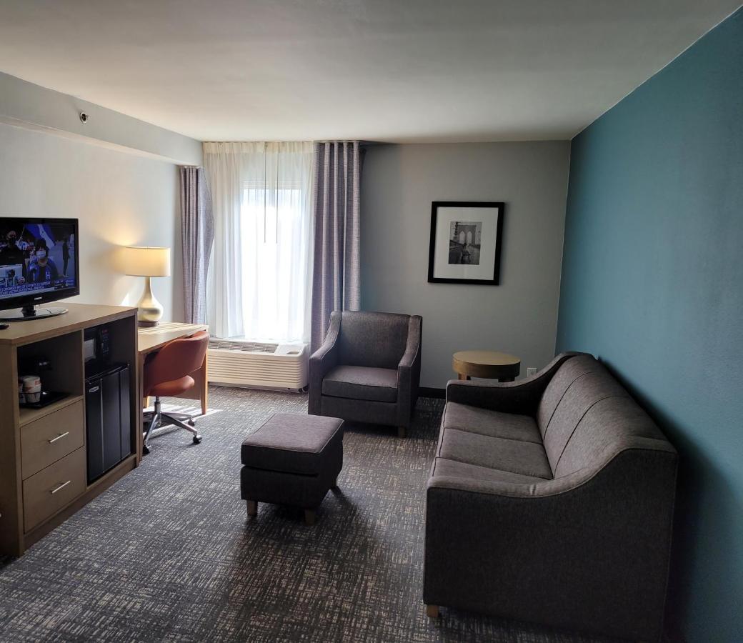 Comfort Inn & Suites Alexandria West Екстер'єр фото