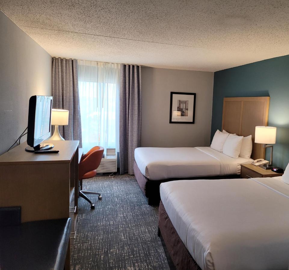 Comfort Inn & Suites Alexandria West Екстер'єр фото