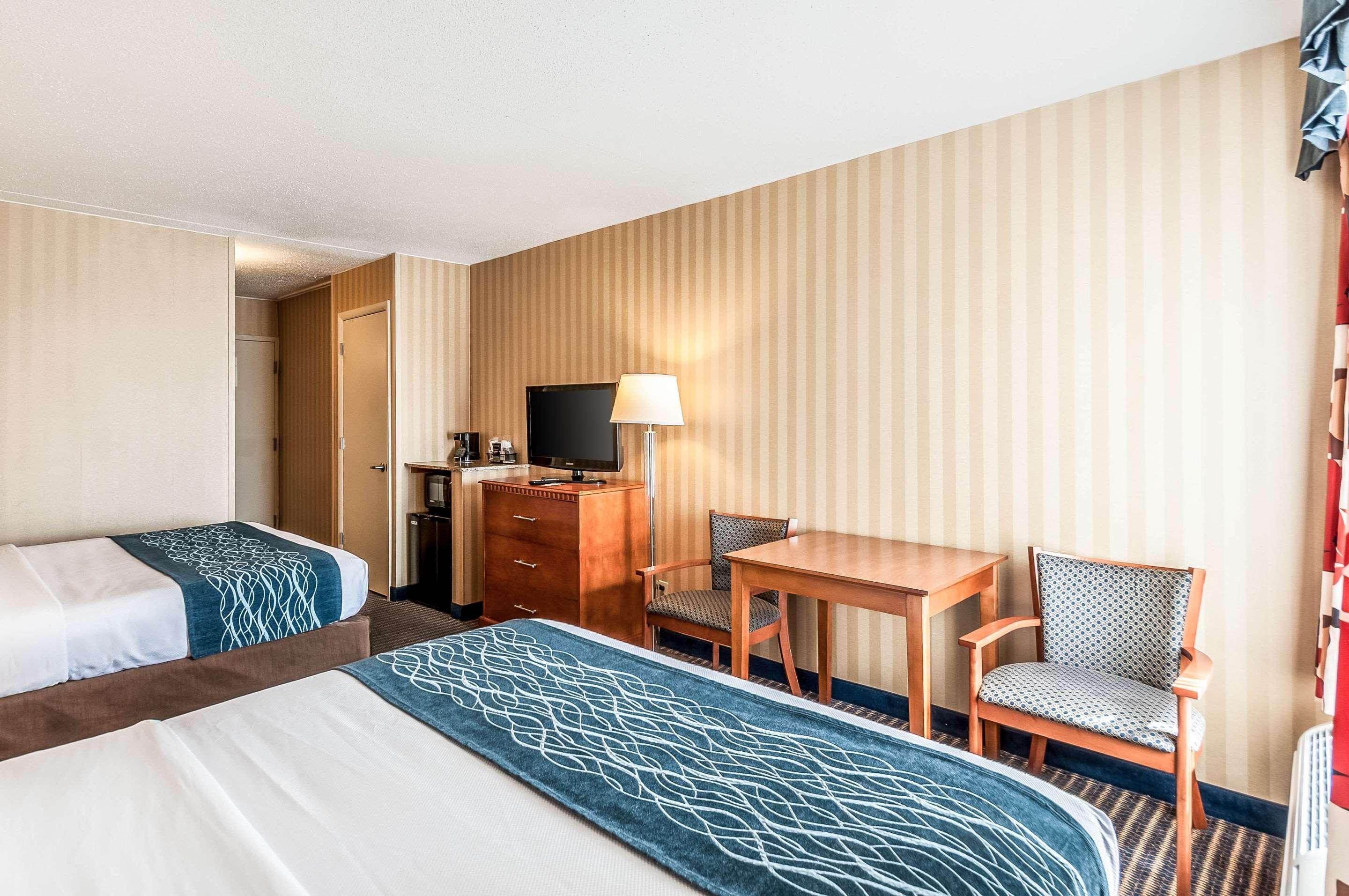 Comfort Inn & Suites Alexandria West Екстер'єр фото