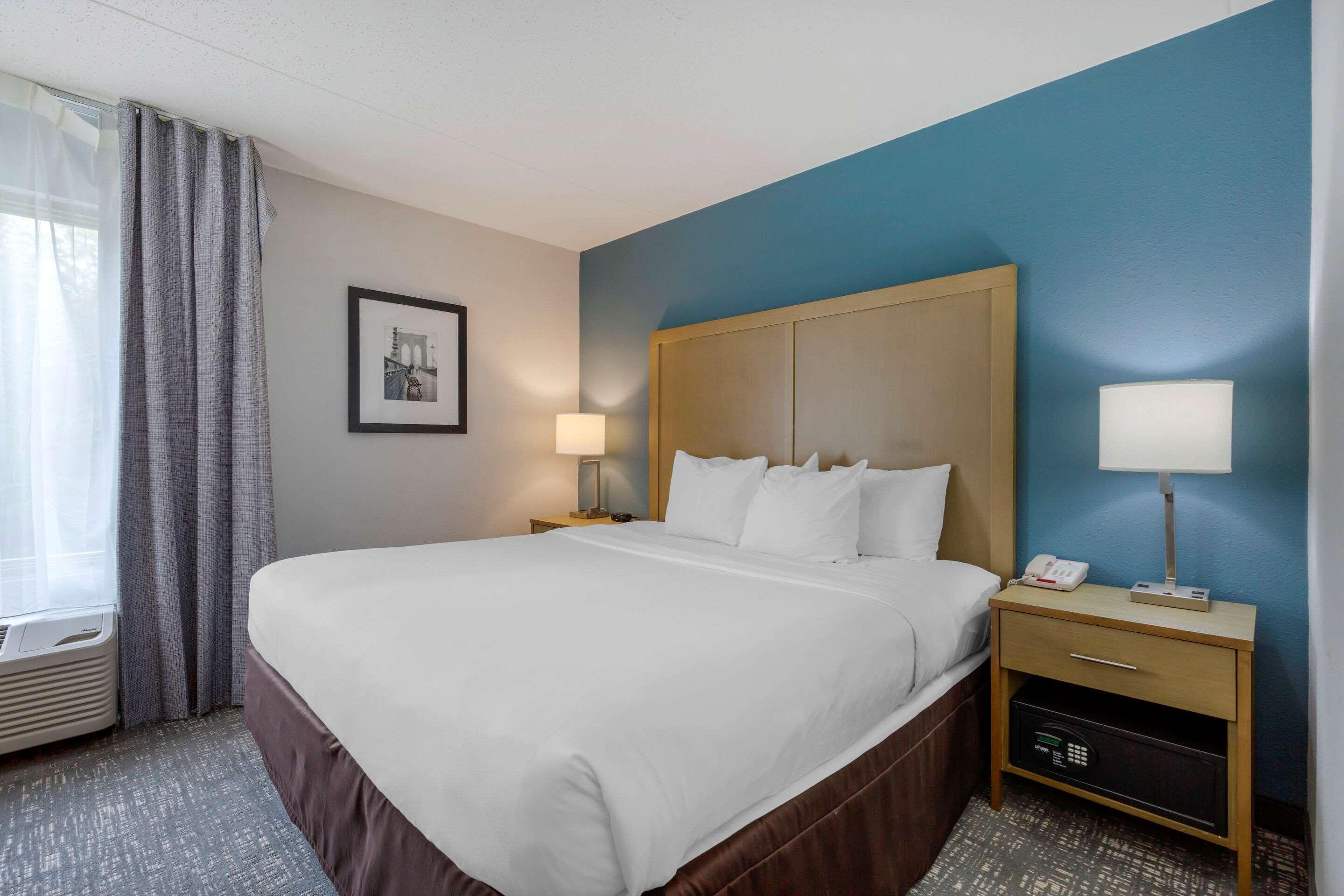 Comfort Inn & Suites Alexandria West Екстер'єр фото
