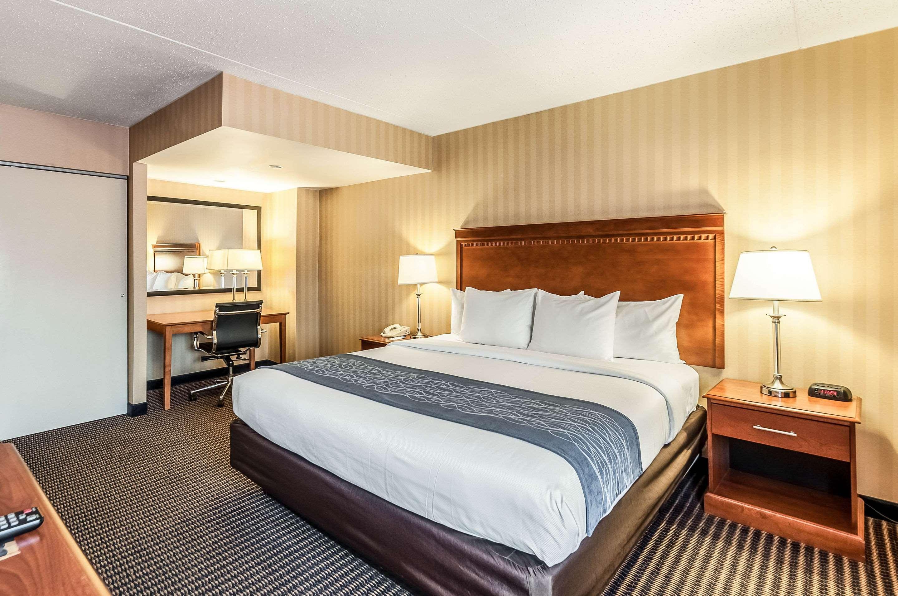 Comfort Inn & Suites Alexandria West Екстер'єр фото