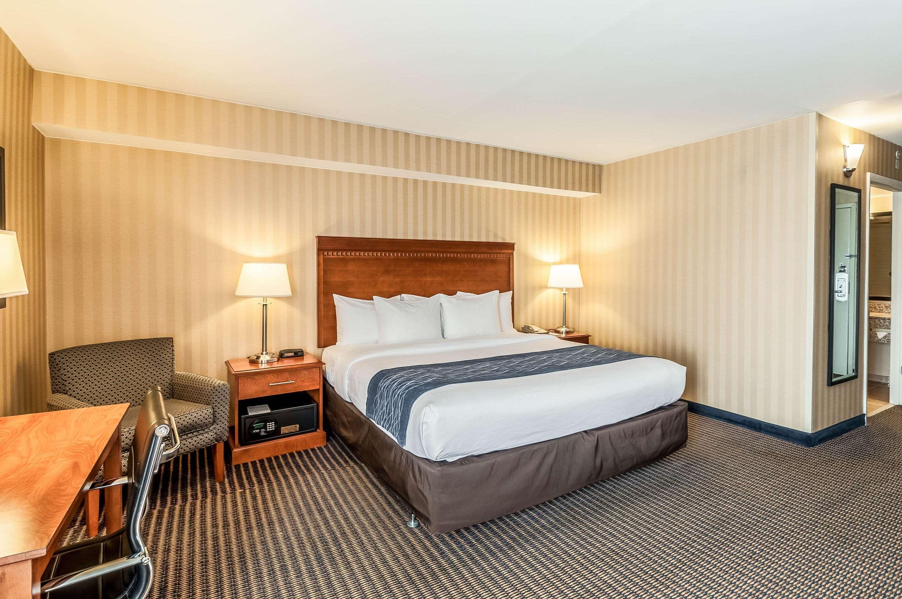 Comfort Inn & Suites Alexandria West Екстер'єр фото