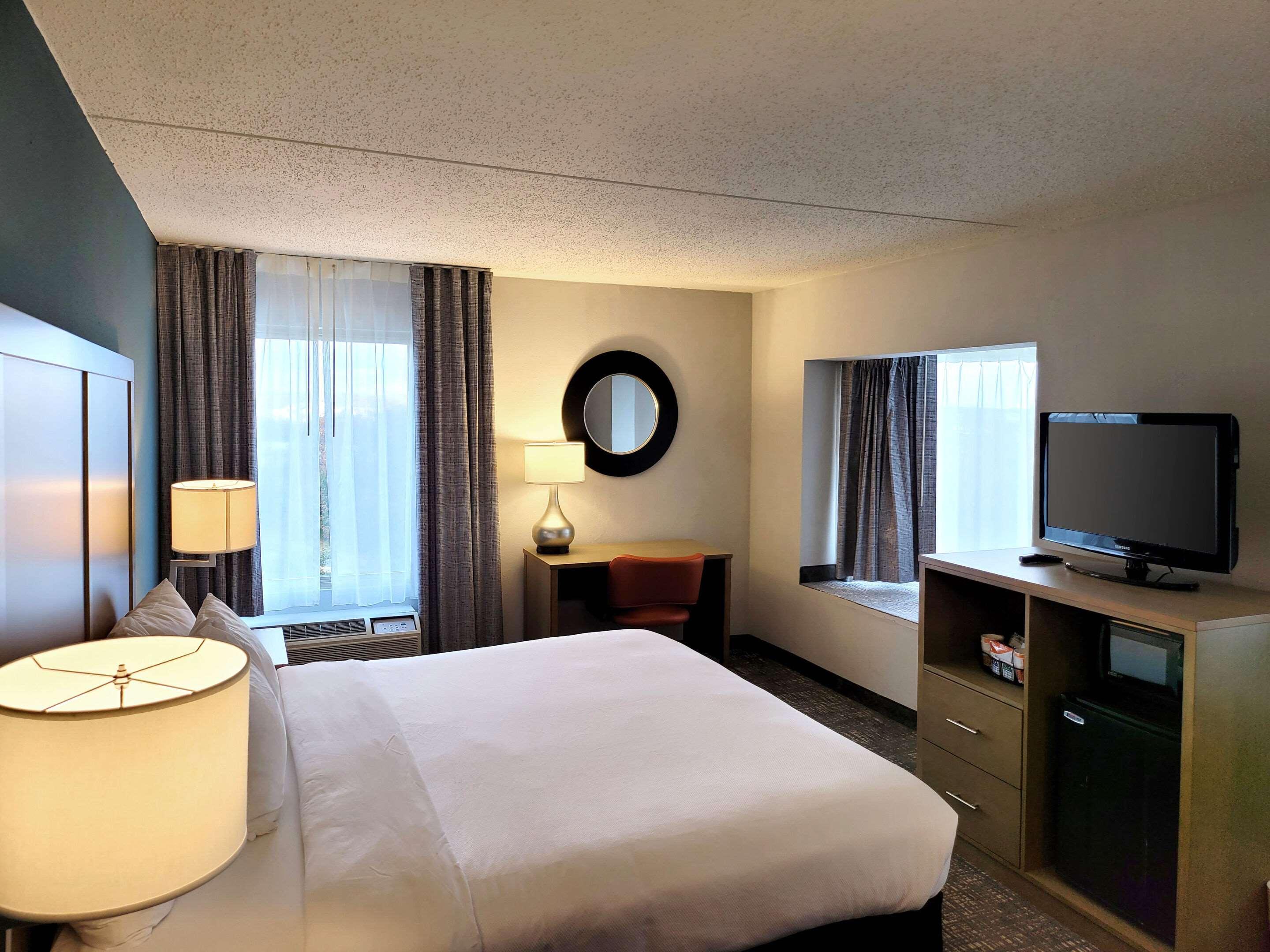 Comfort Inn & Suites Alexandria West Екстер'єр фото
